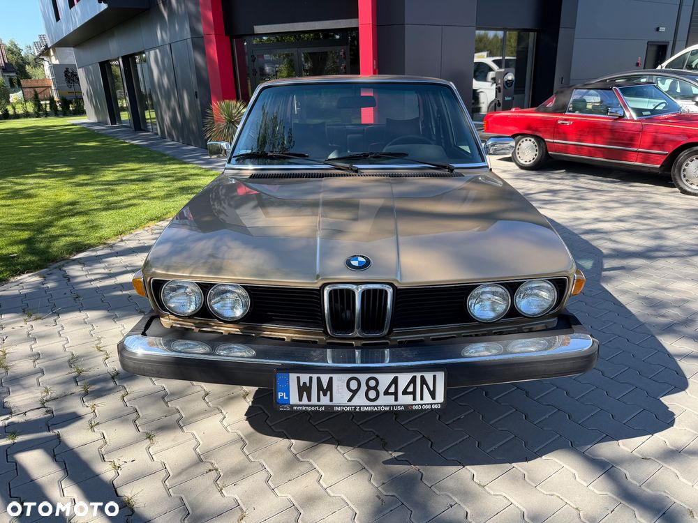 BMW Seria 5 528 i - 19