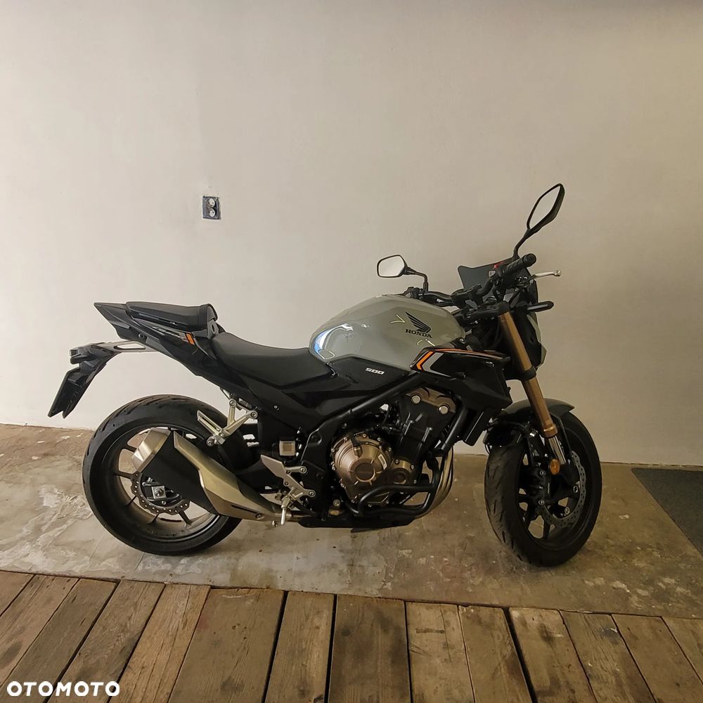 Honda CB - 4