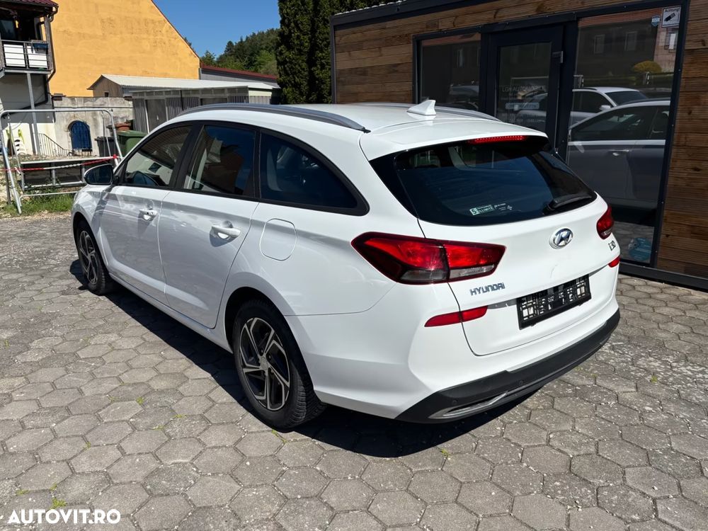 Hyundai i30 1.6 CRDI DCT Prime - 3