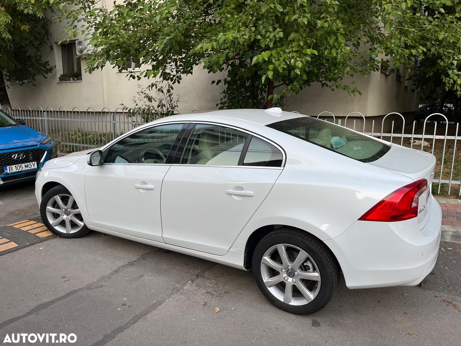 Volvo S60 T3 Momentum - 2