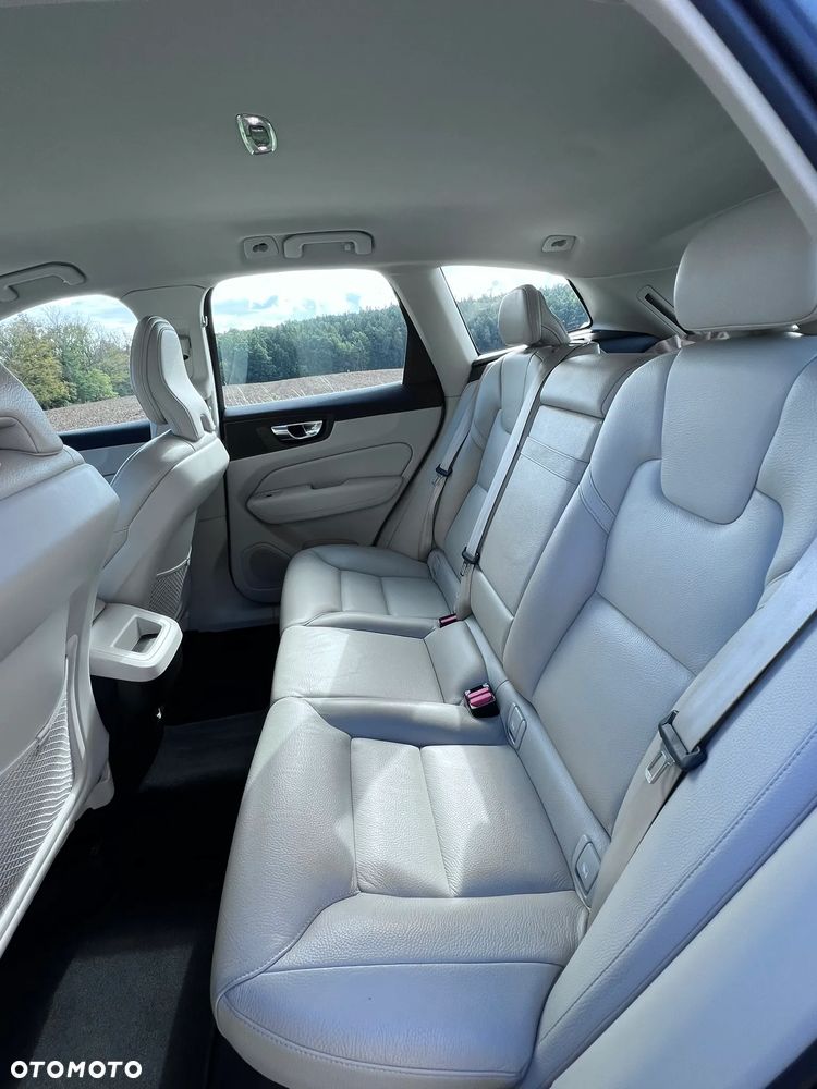 Volvo XC 60 - 17