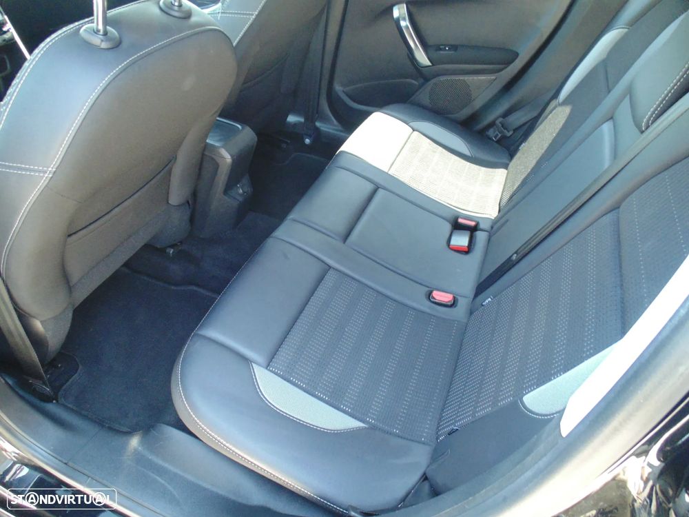 Peugeot 2008 1.6 BlueHDi Allure - 19