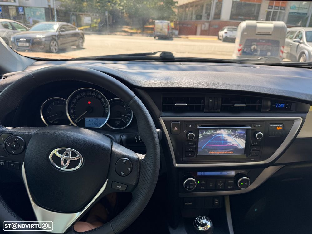 Toyota Auris 1.4 D-4D Comfort+VSC - 8