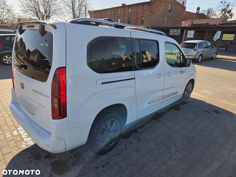 Toyota Proace City Verso Long 1.5 D-4D Business - 5
