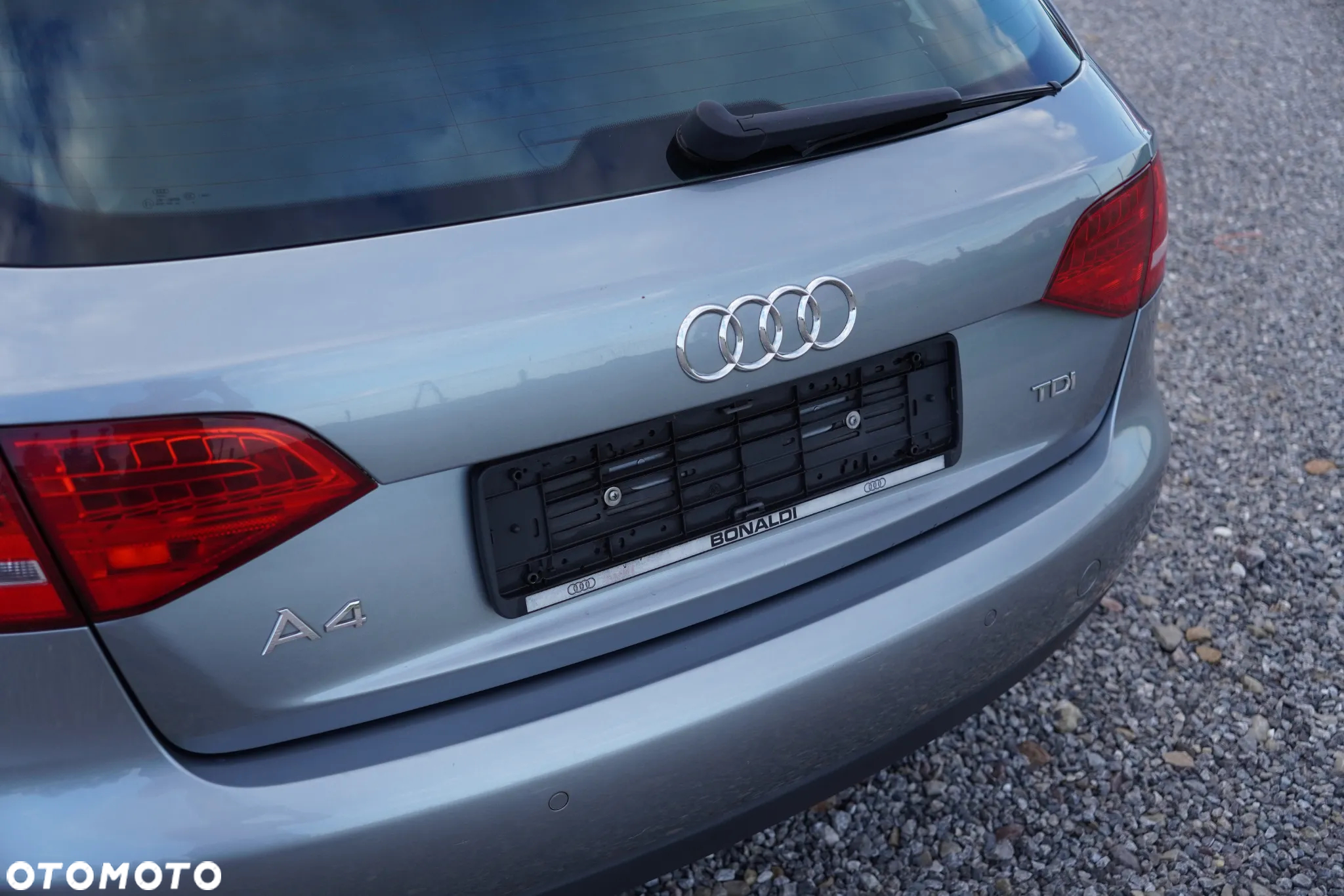 Audi A4 Avant - 4