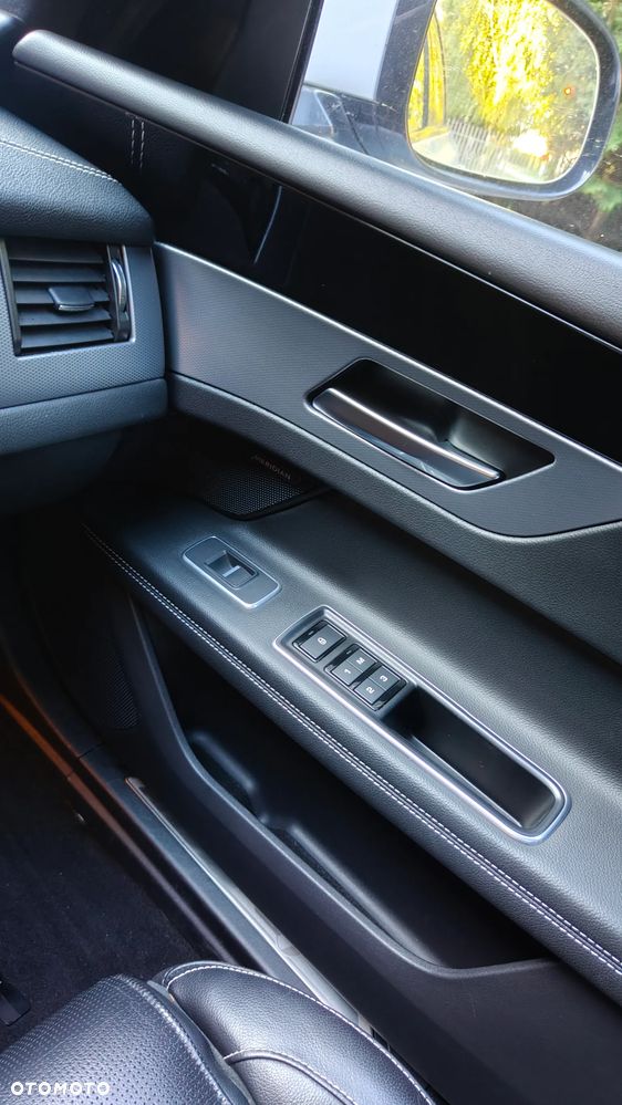 Jaguar XF 2.0 i4D AWD R-Sport - 22