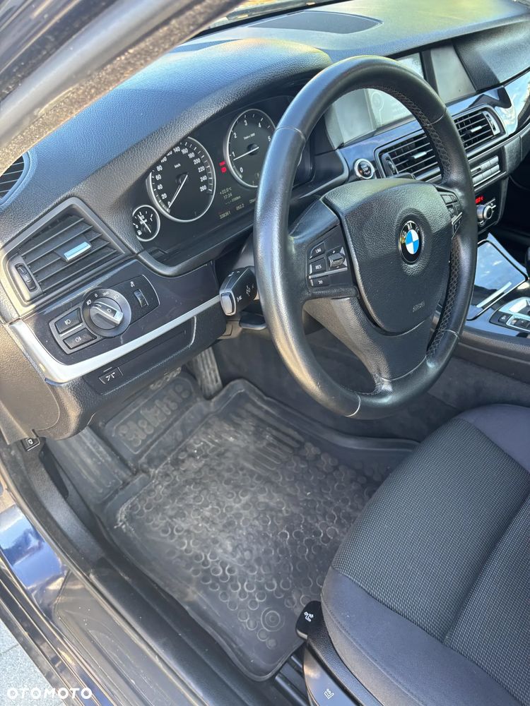 BMW Seria 5 520d - 17