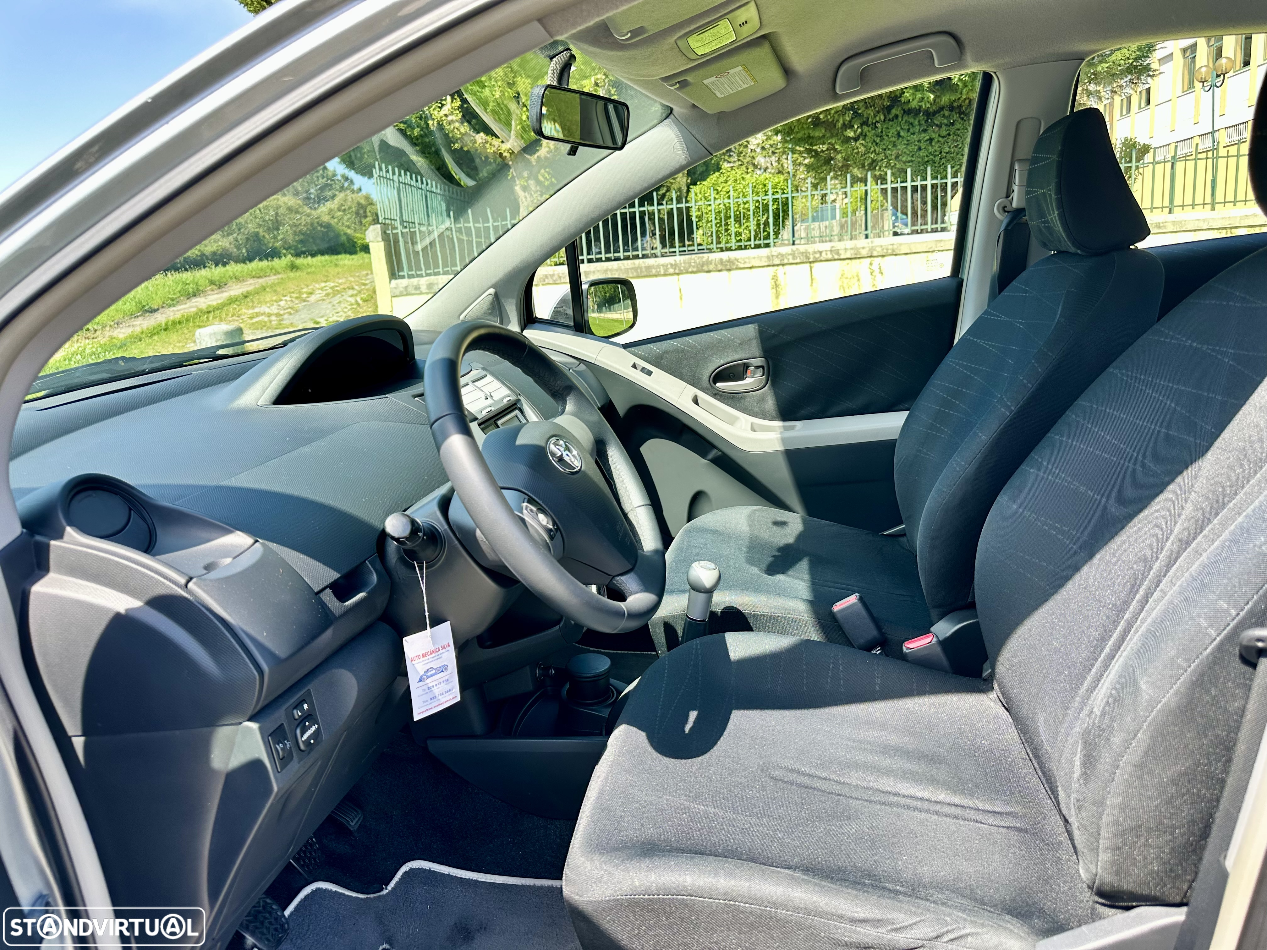 Toyota Yaris 1.4 D-4D Rock In Rio - 16