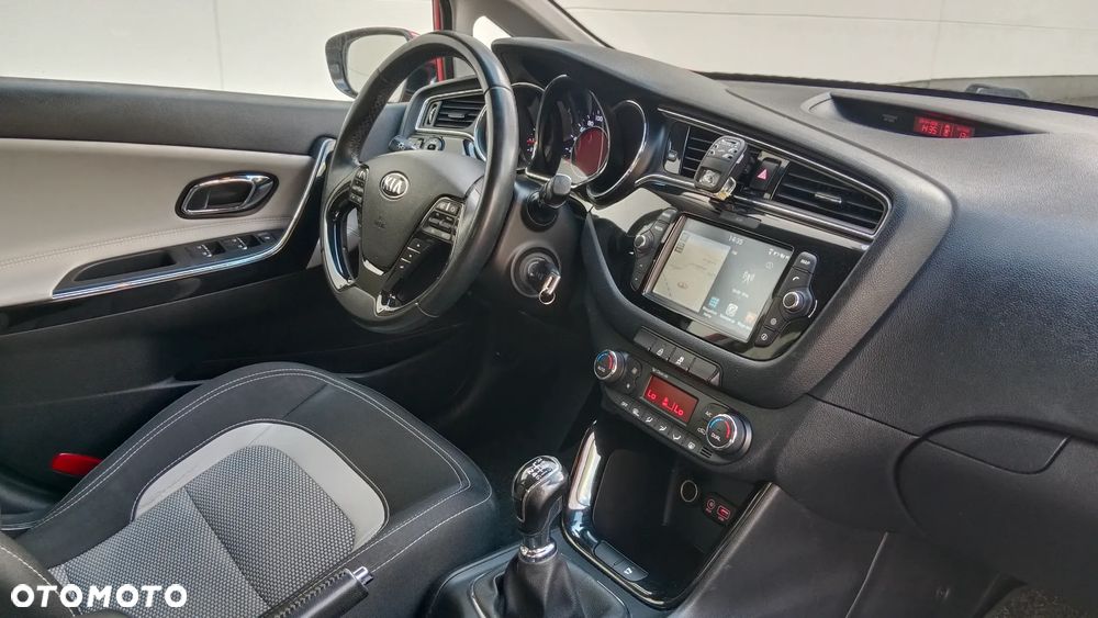 Kia Ceed 1.6 CRDi S - 29