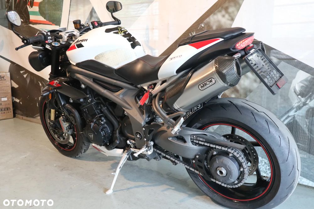 Triumph Speed Triple - 9