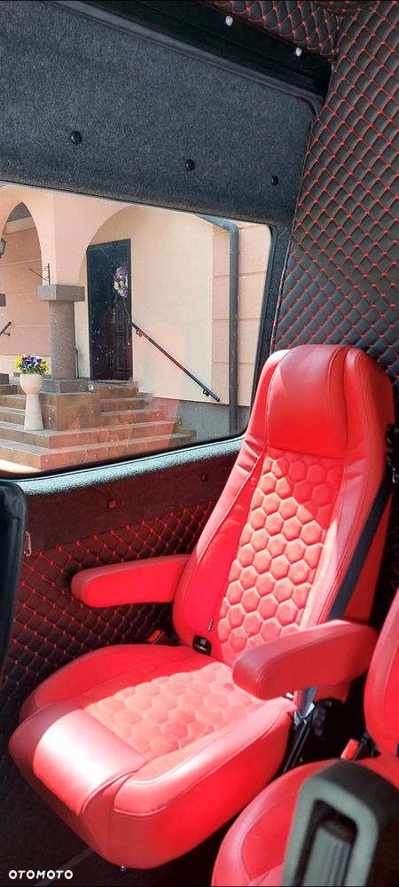 Iveco DAILY 35S18 - 9