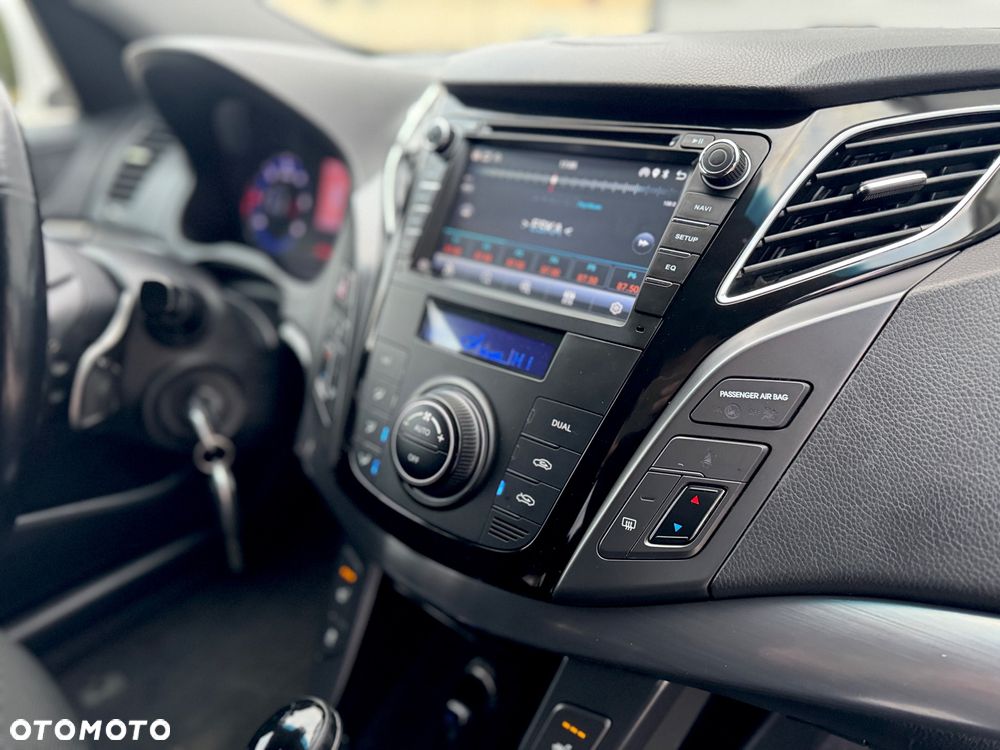 Hyundai i40 Kombi blue 1.7 CRDi DCT Premium - 14