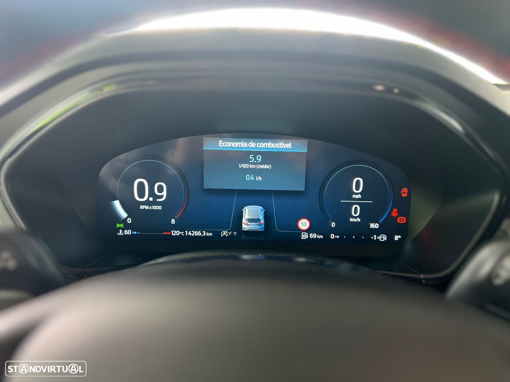 Ford Focus 1.0 EcoBoost MHEV ST-Line X - 8