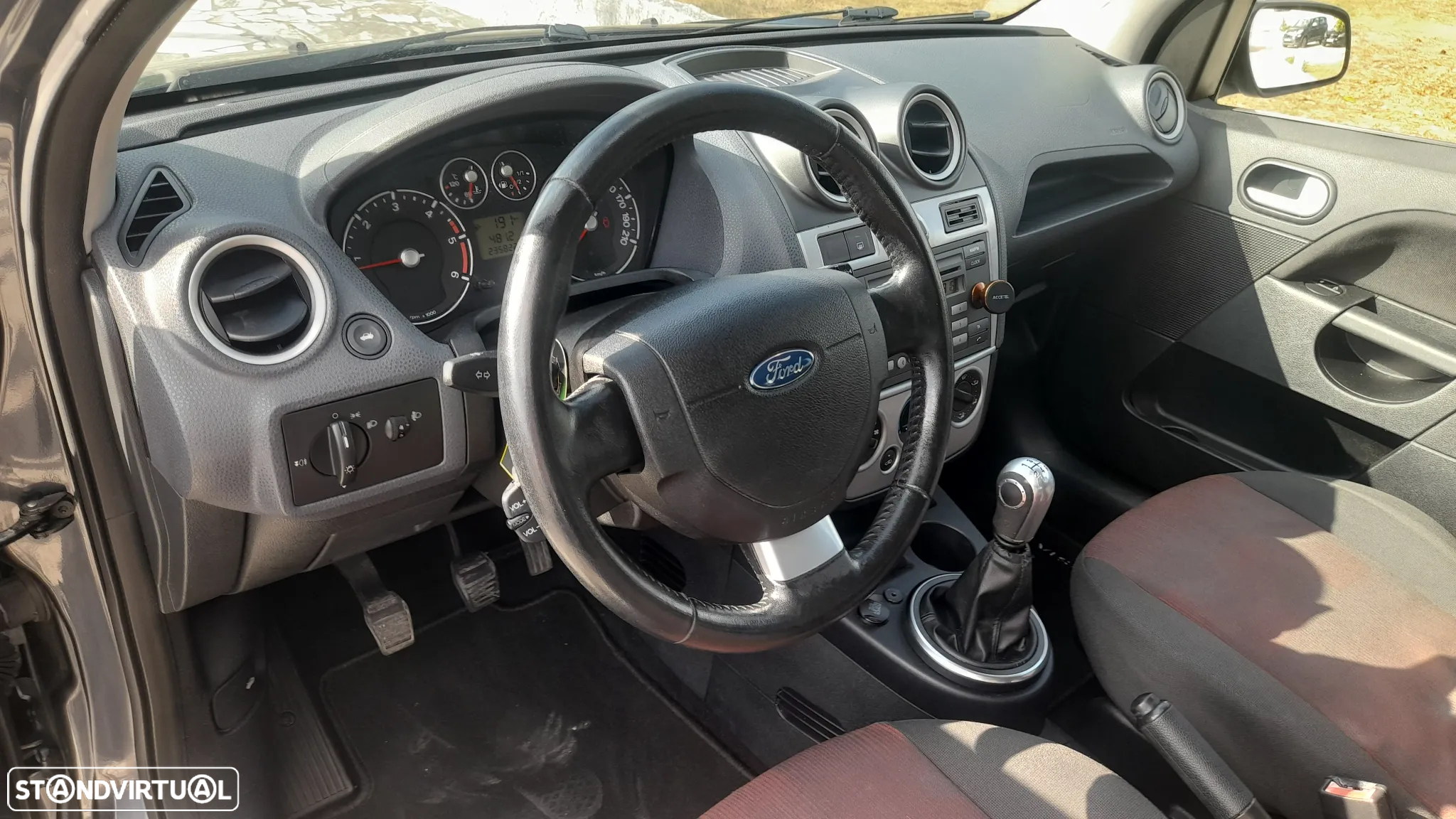 Ford Fiesta 1.4 TDCi Trend - 18