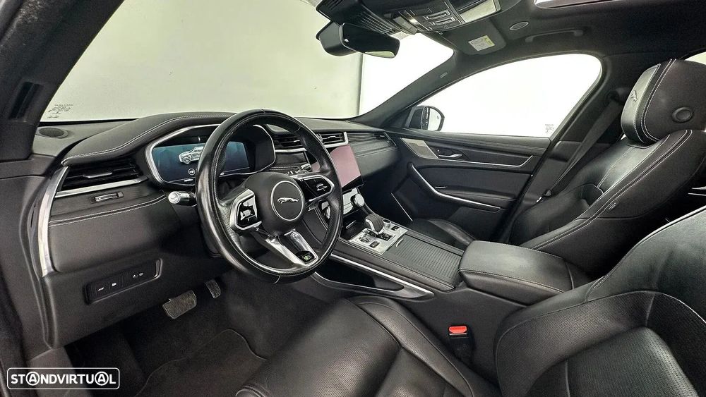 Jaguar F-Pace 2.0 P400e AWD R-Dynamic Black - 29