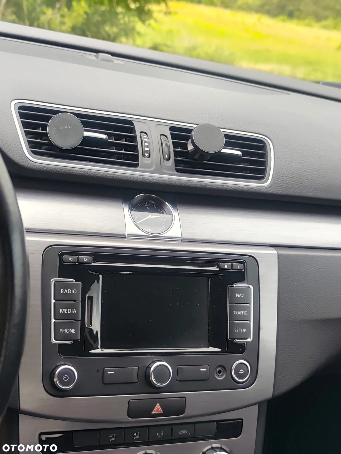Volkswagen Passat 2.0 TDI Comfortline DSG - 24