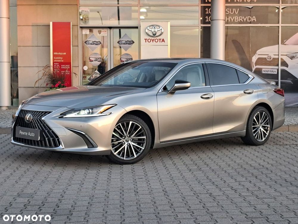 Lexus ES 300h Business Edition - 2