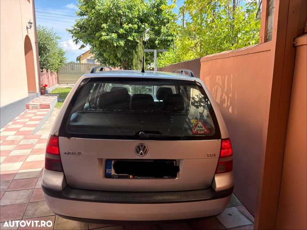 Volkswagen Golf - 3