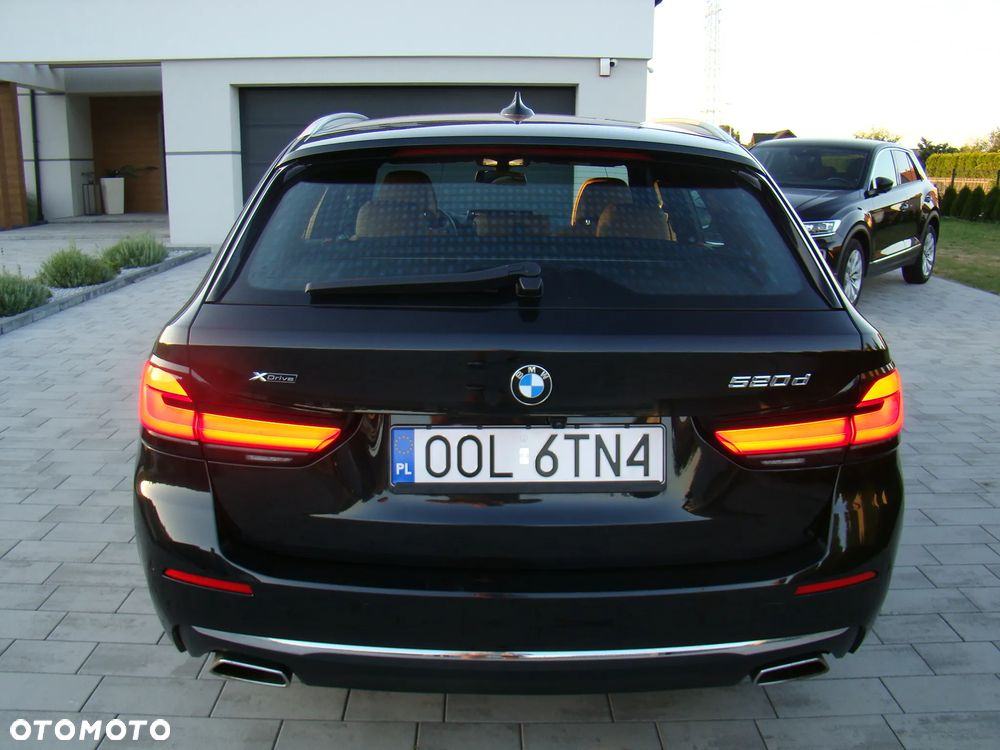 BMW Seria 5 520d xDrive mHEV Luxury Line sport - 10
