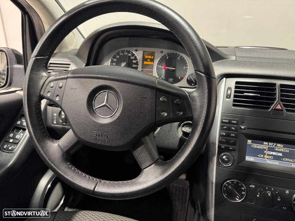 Mercedes-Benz B 180 CDI - 16