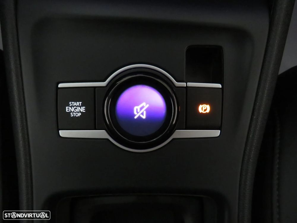 VW Tiguan 2.0 TDI Urban DSG - 48