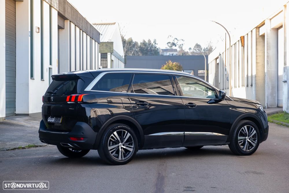 Peugeot 5008 - 3