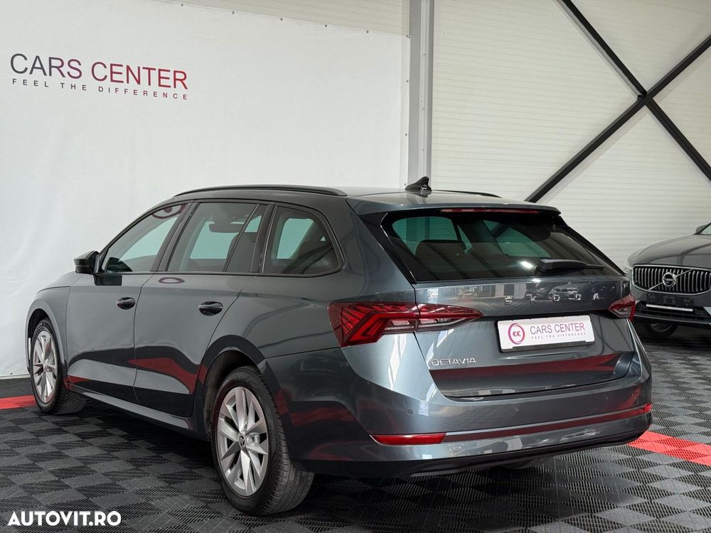 Skoda Octavia 2.0 TDI DSG Sportline - 5