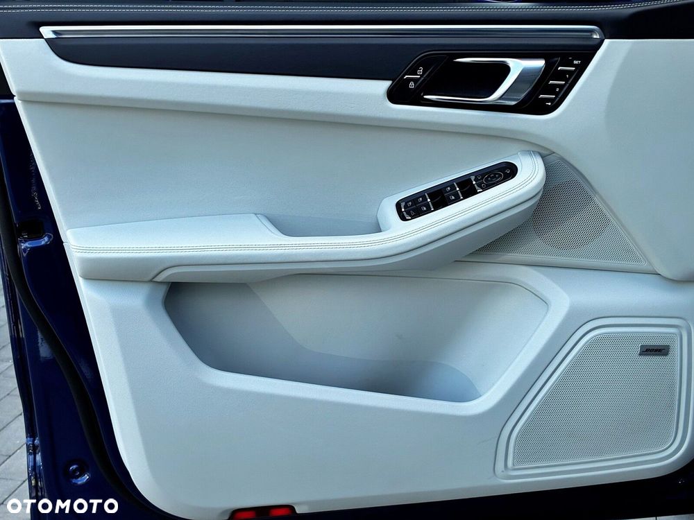 Porsche Macan Standard - 18
