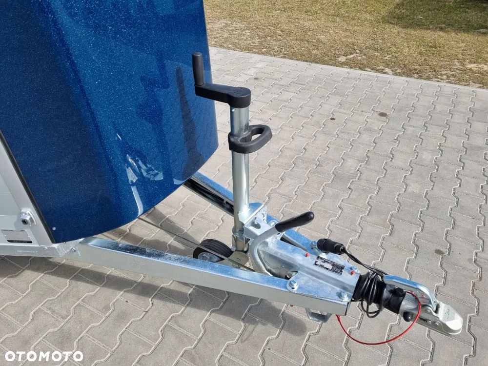 Humbaur Xanthos Aero 2400 - 7