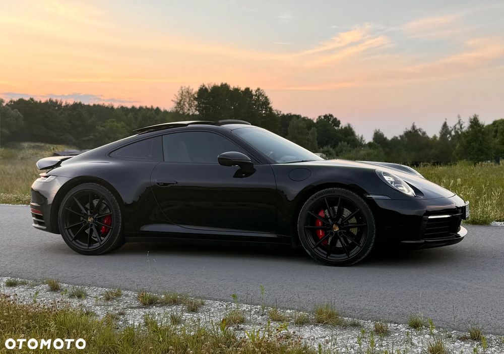 Porsche 911 Carrera 4S - 2
