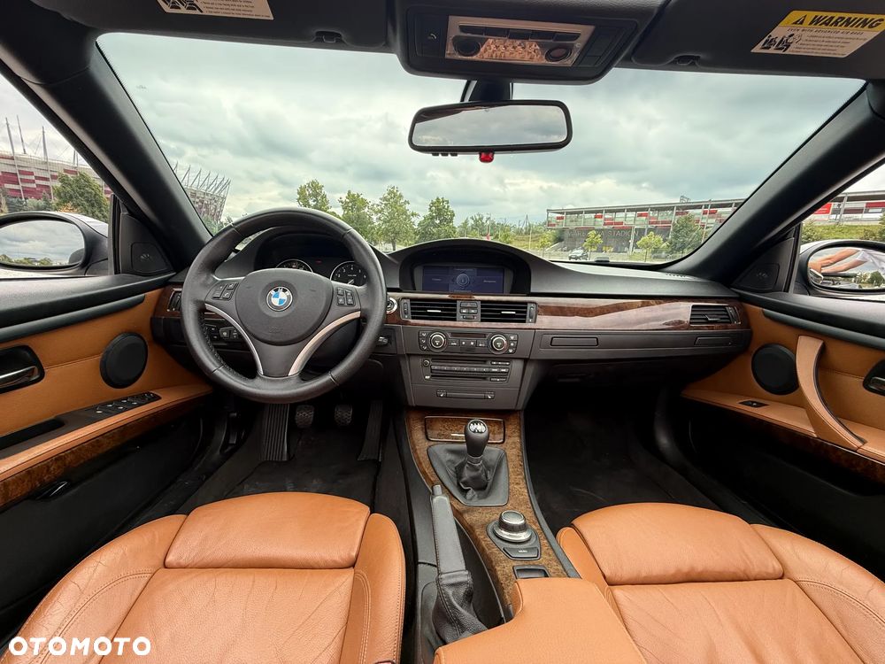 BMW Seria 3 335i Edition Exclusive - 9