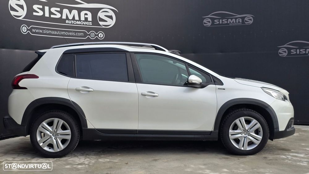Peugeot 2008 1.2 PureTech Signature EAT6 - 22
