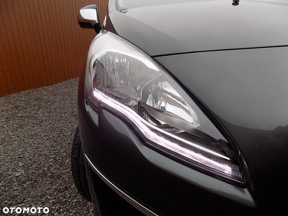 Peugeot 3008 PureTech 130 Stop & Start GPF Allure - 26