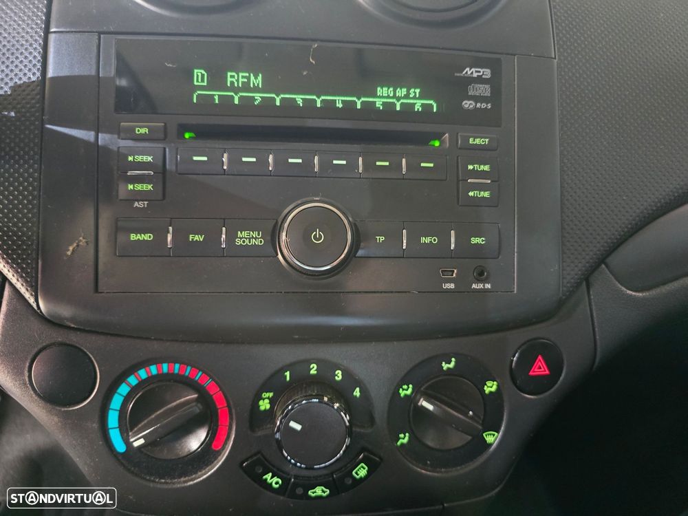 Chevrolet Aveo 1.2 LS Bi-Fuel - 12