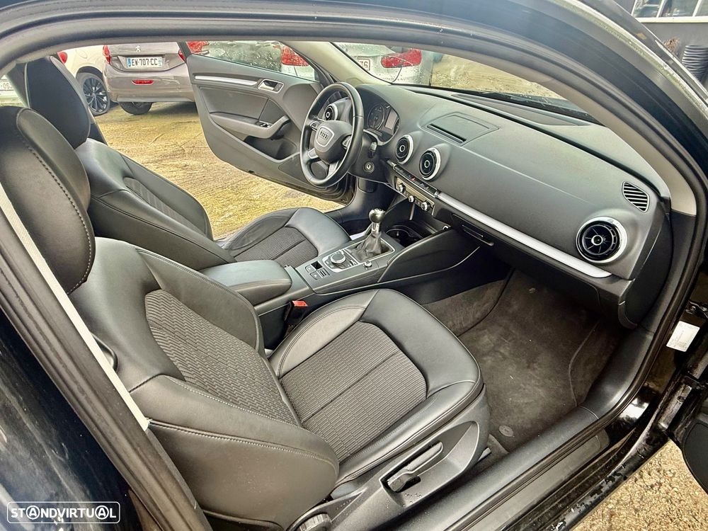 Audi A3 Sportback 1.6 TDI Attraction - 19