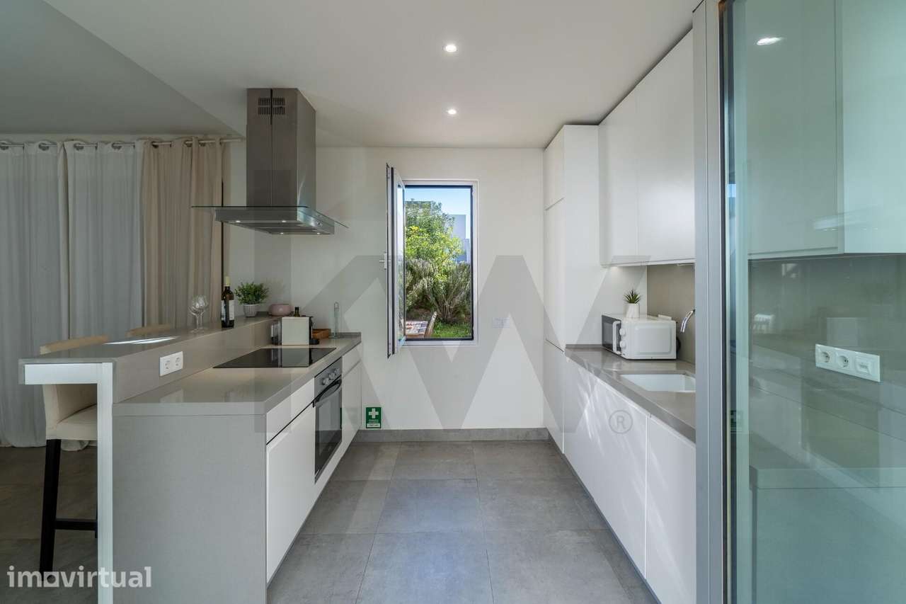 Moradia T3 com piscina e jardim privado em Vilamoura - Grande imagem: 5/40