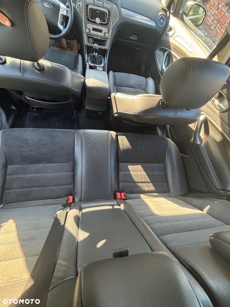 Ford Mondeo 2.0 TDCi Titanium - 10