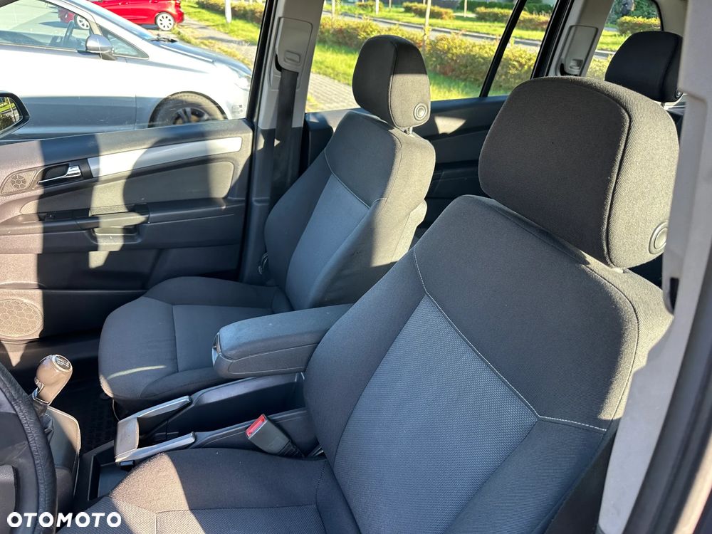 Opel Zafira 1.9 CDTI Navi - 14