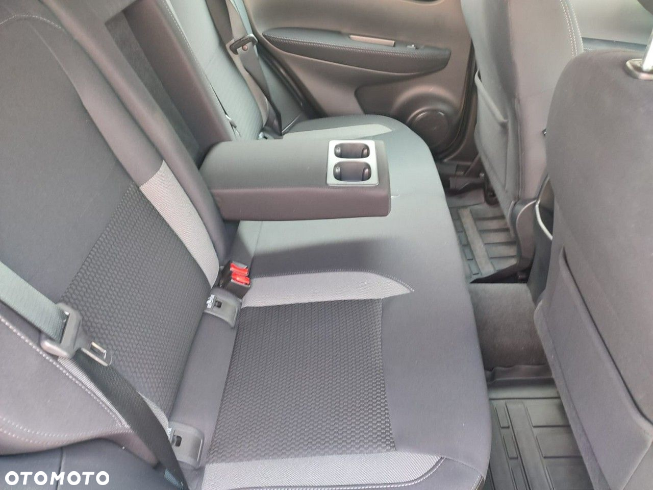 Nissan Qashqai - 21