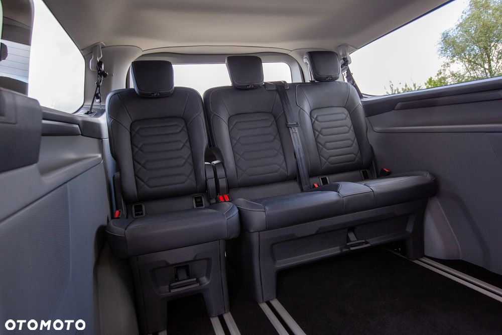 Ford Tourneo Custom - 11