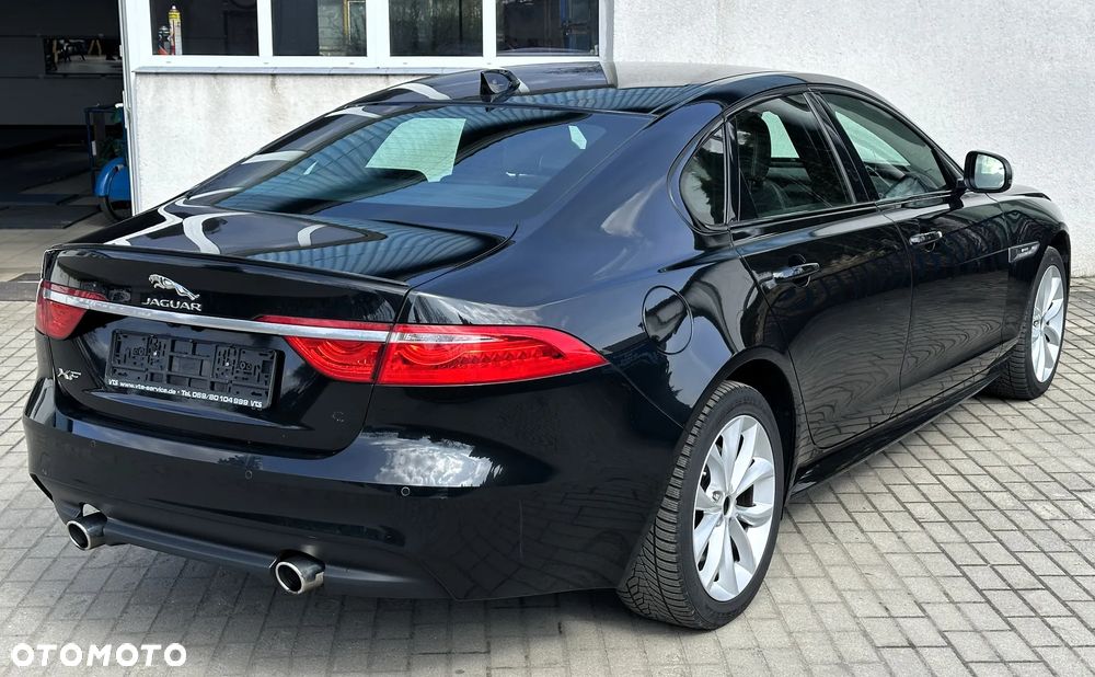 Jaguar XF 30d 300 Sport - 7