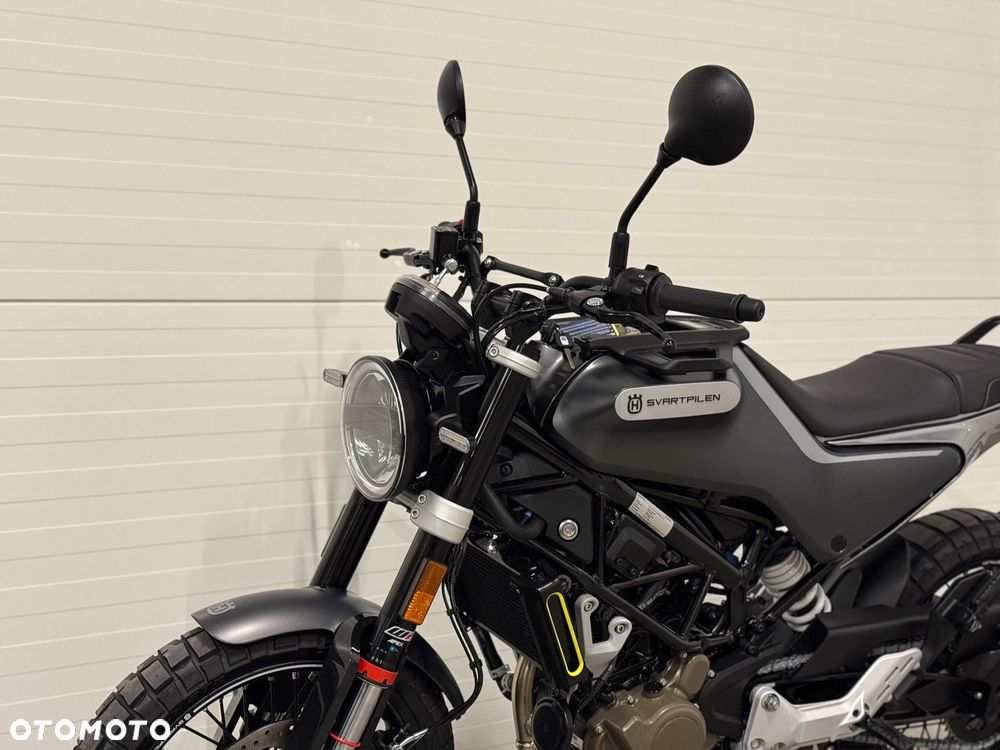 Husqvarna Svartpilen - 21