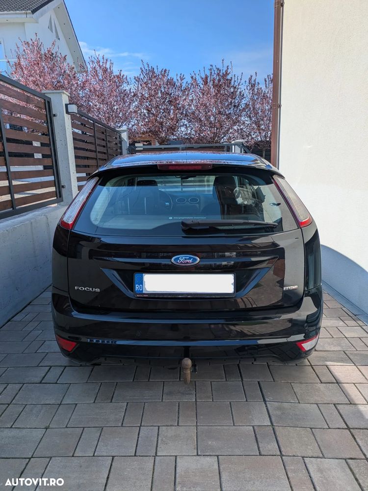 Ford Focus 1.6 TDCI DPF Titanium - 4