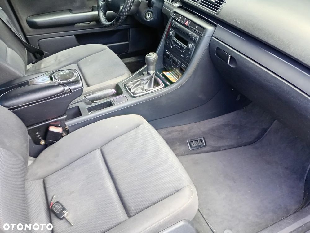 Audi A4 2.0 - 12