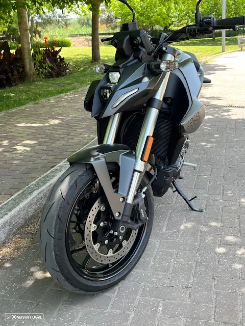 Suzuki GSX 8 S - 14