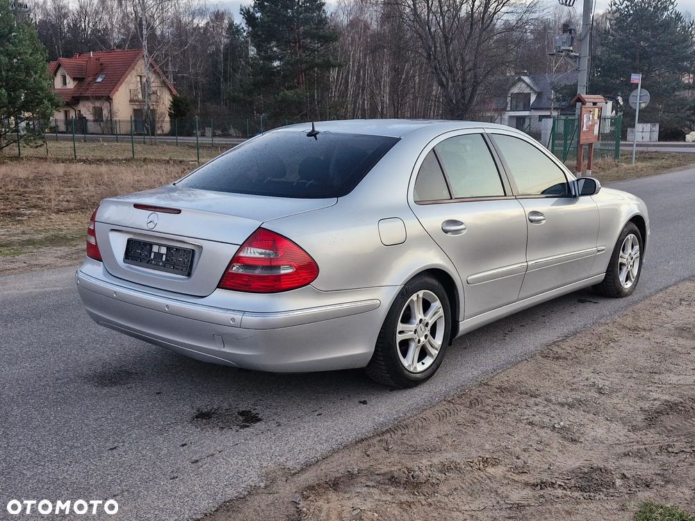 Mercedes-Benz Klasa E 280 4Matic Automatik Elegance - 12