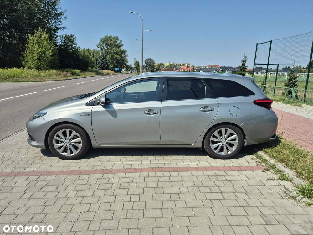 Toyota Auris Hybrid 135 Prestige - 15