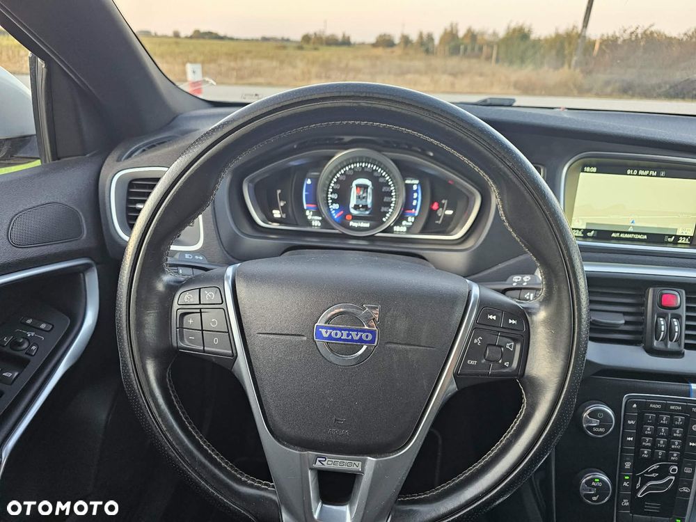 Volvo V40 - 18