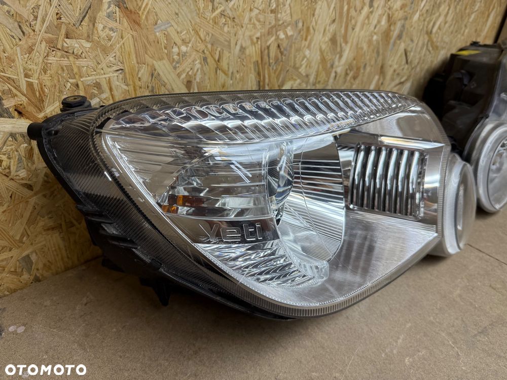 LAMPA LEWA PRAWA KOMPLET XENON SKODA YETI 5L1941015B 5L1941016B - 7