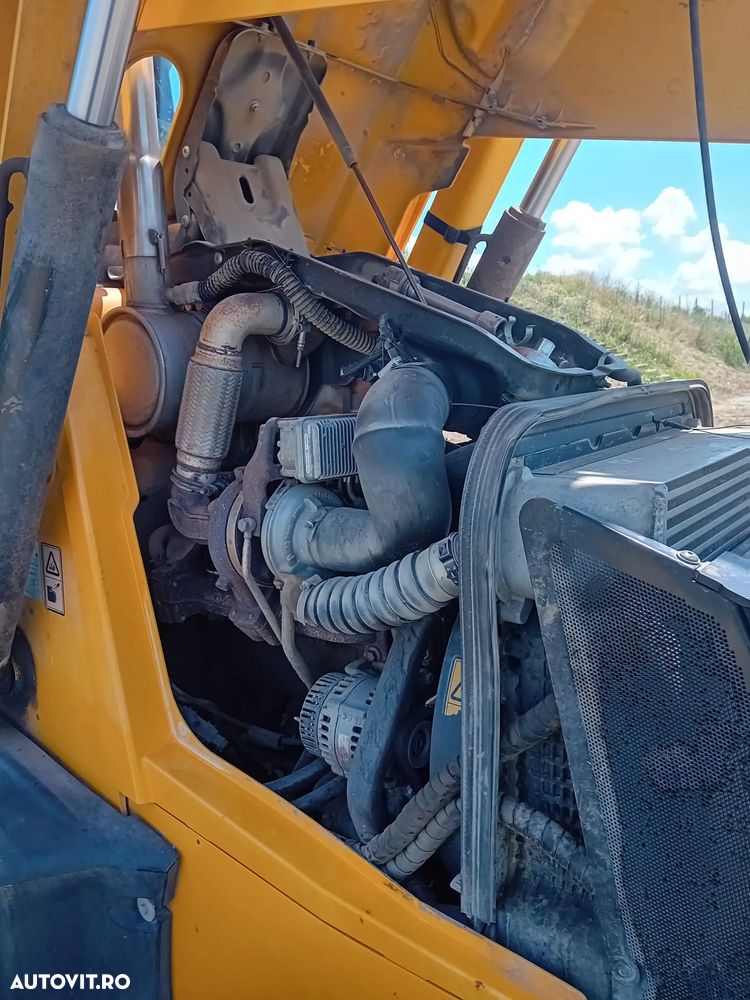 JCB 3CX - 7